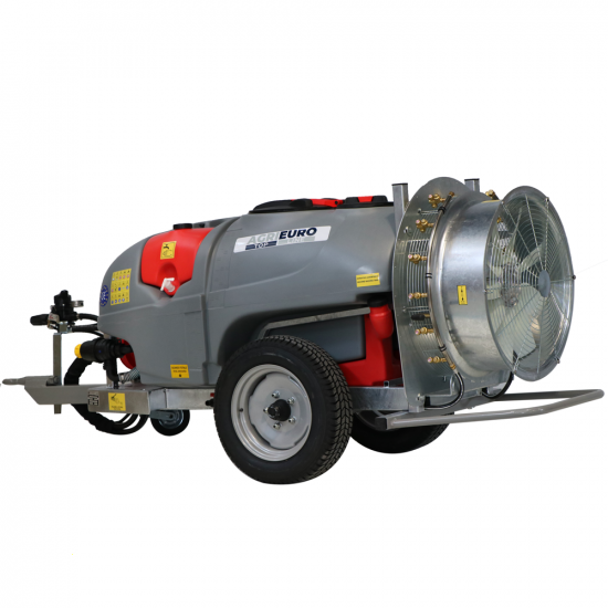 Atomizador de arrastre Gray T Car 600/70 con enganche para tractor para pulverizaci&oacute;n - Capacidad 600L - Bomba AR1064