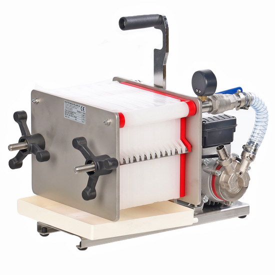 Enotecnica Pillan F14 - Filtro profesional para vino de 14 cartones 20x20 cm - Bastidor de acero inoxidable y bomba NOVAX