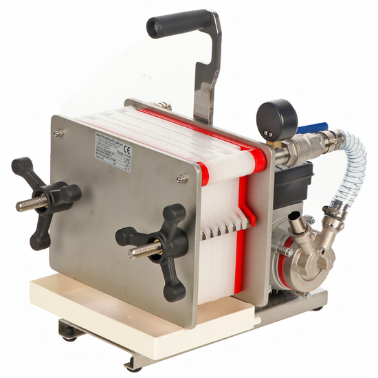 Enotecnica Pillan FC8 - Filtro profesional para vino de 8 cartones de 20x20 cm - Bastidor de acero inoxidable y bomba NOVAX